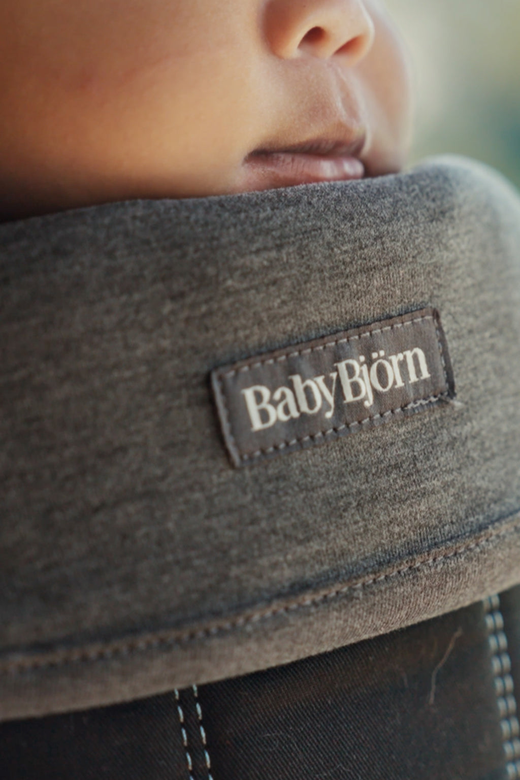 Jersey Bib for Baby Carrier Mini and Move