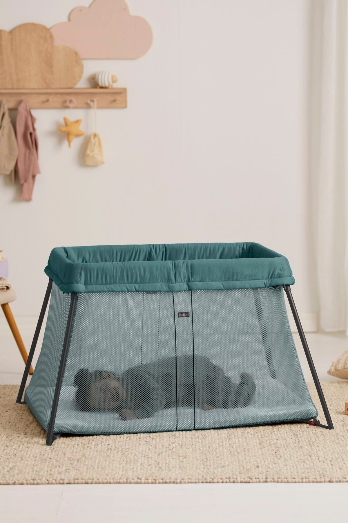 Travel Crib Light
