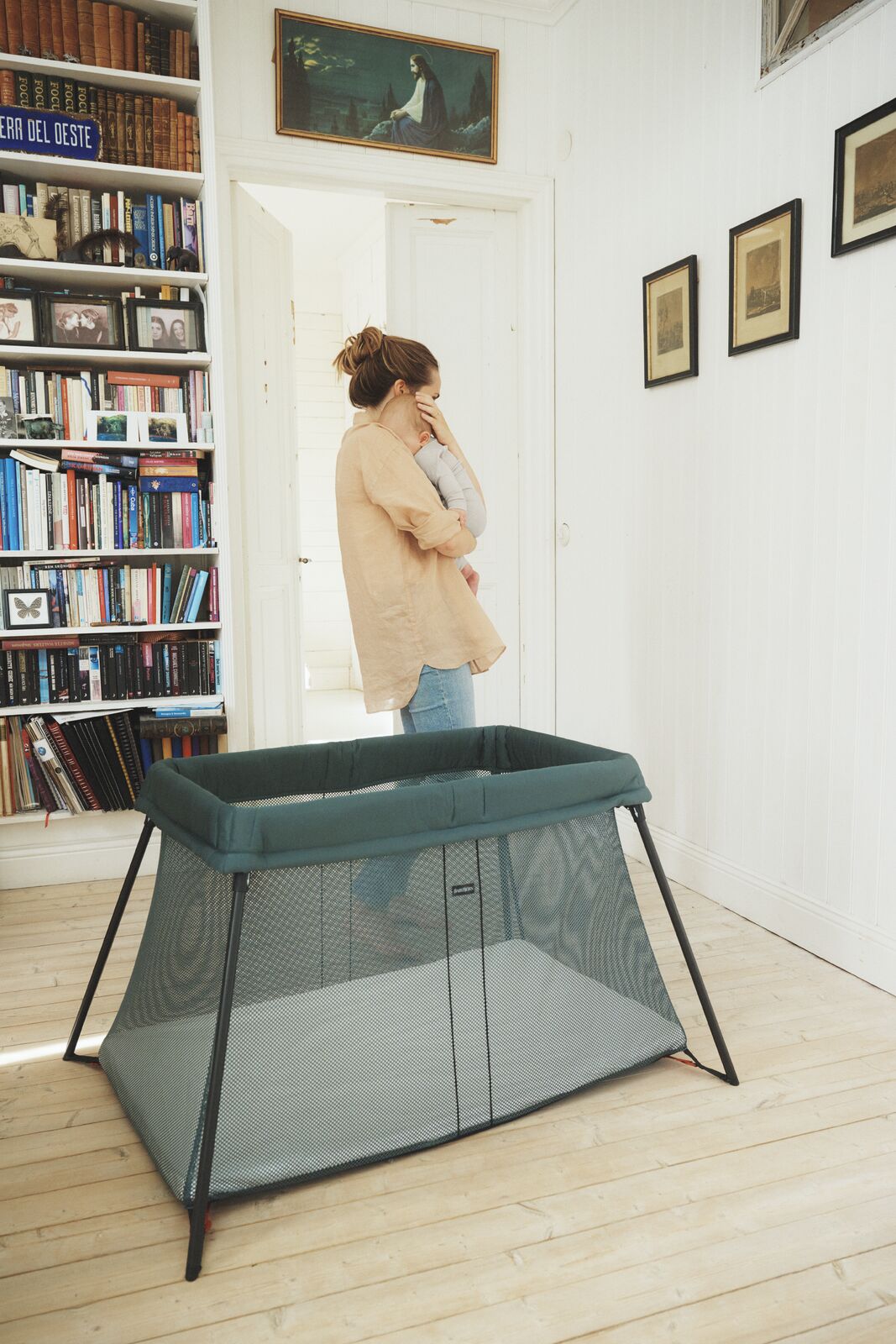 Travel Crib Light