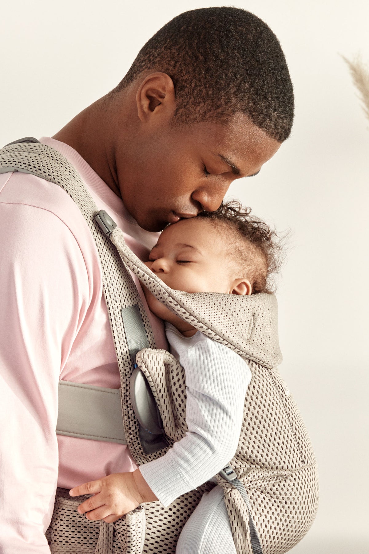 Baby Carrier Move