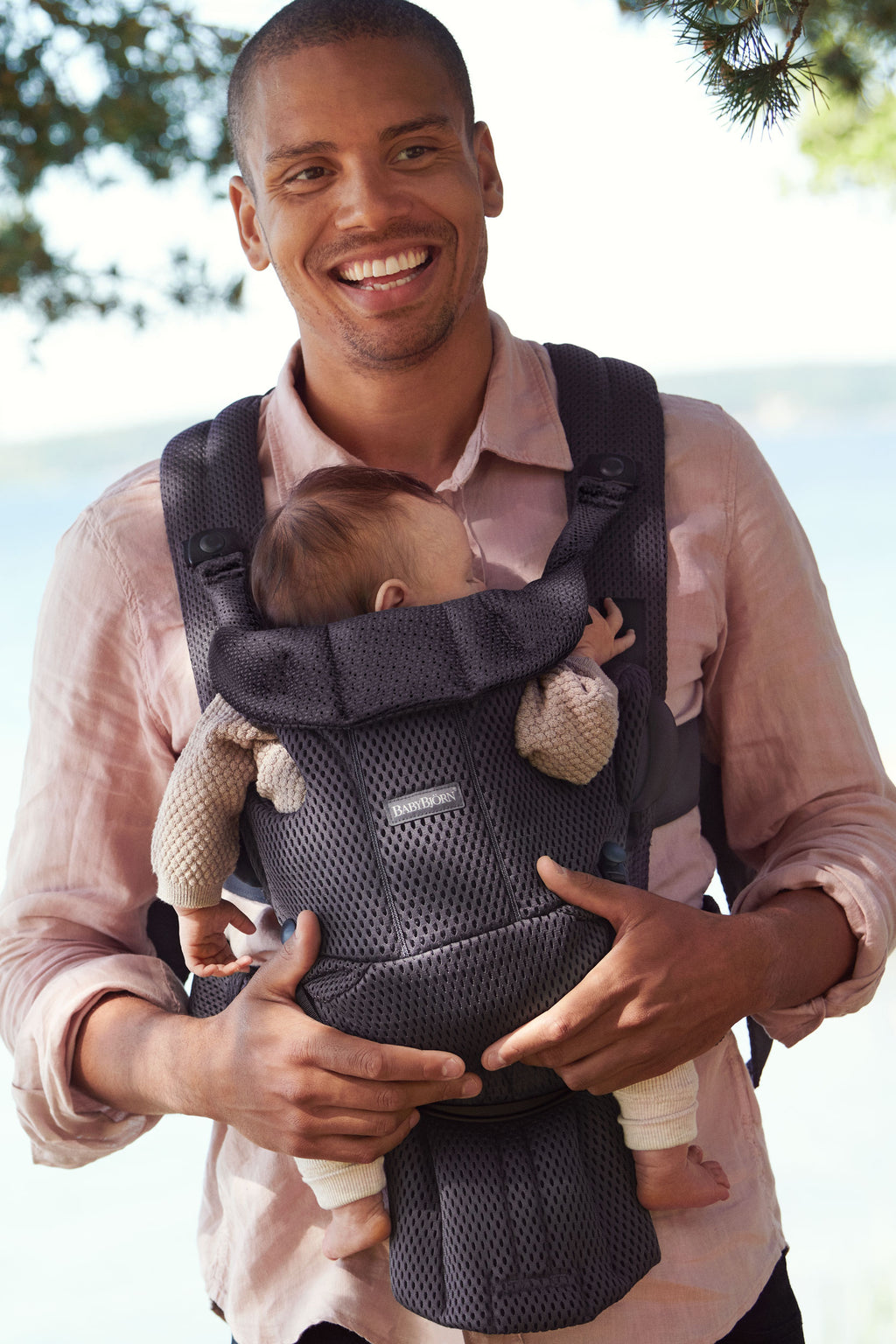 Baby Carrier Move