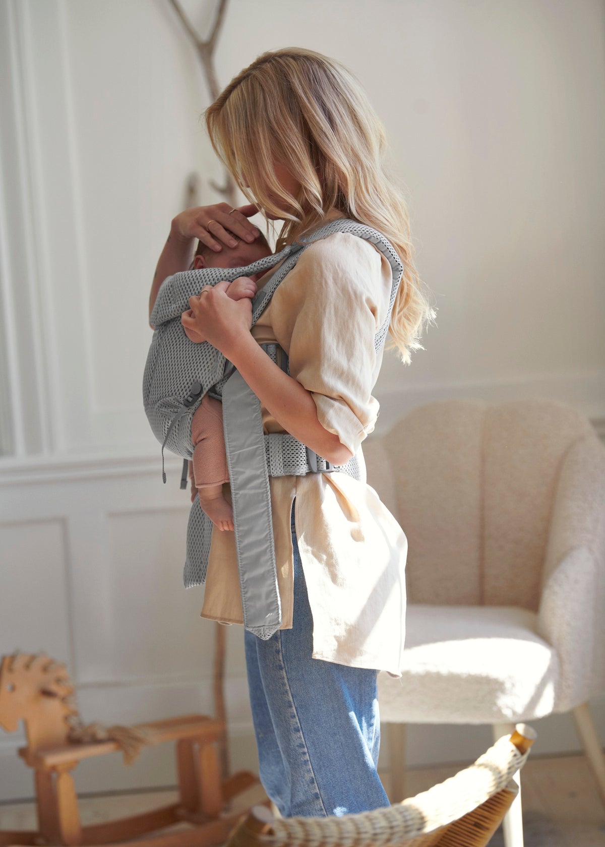 Baby Carrier Move