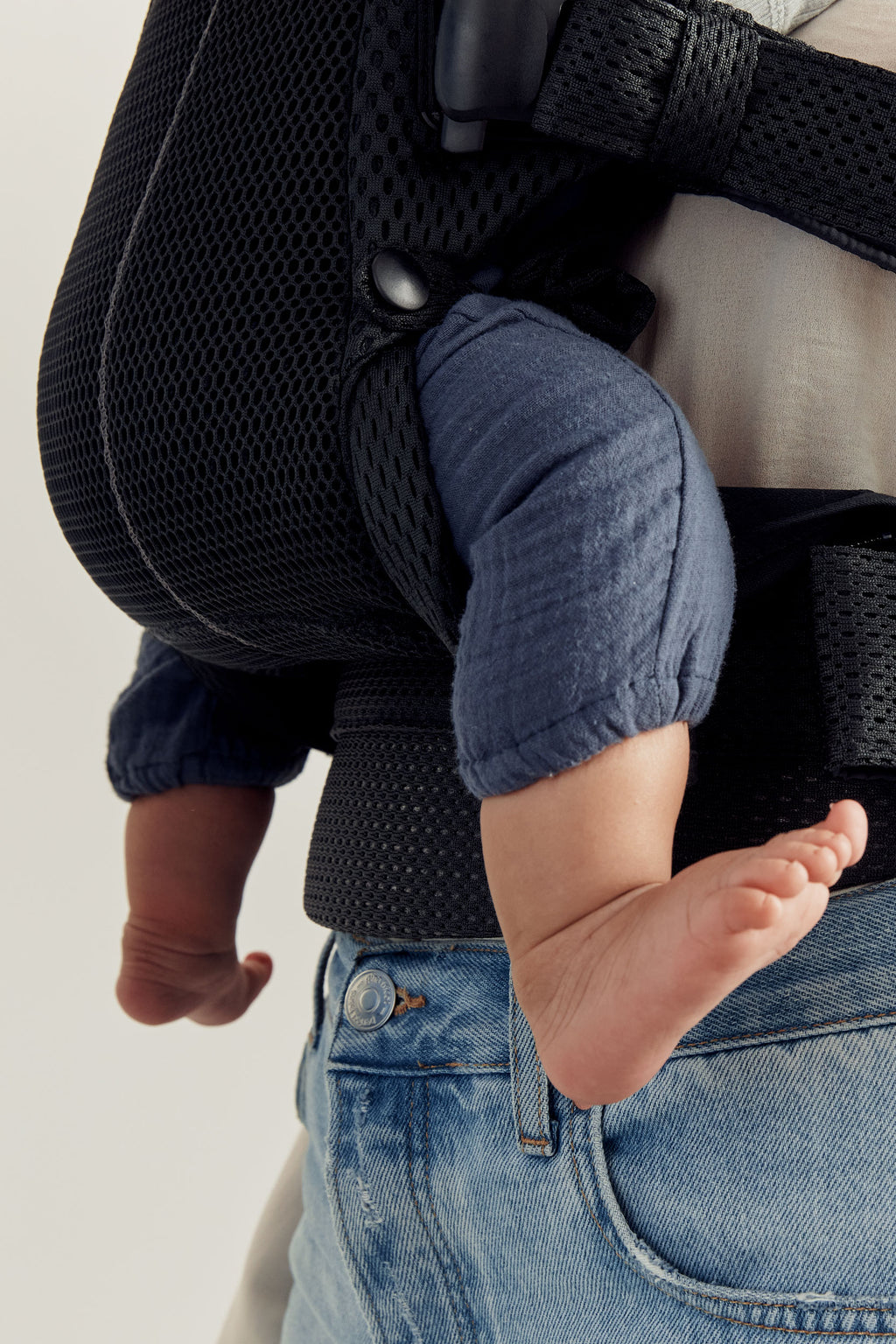 babybjorn-baby-carrier | Black