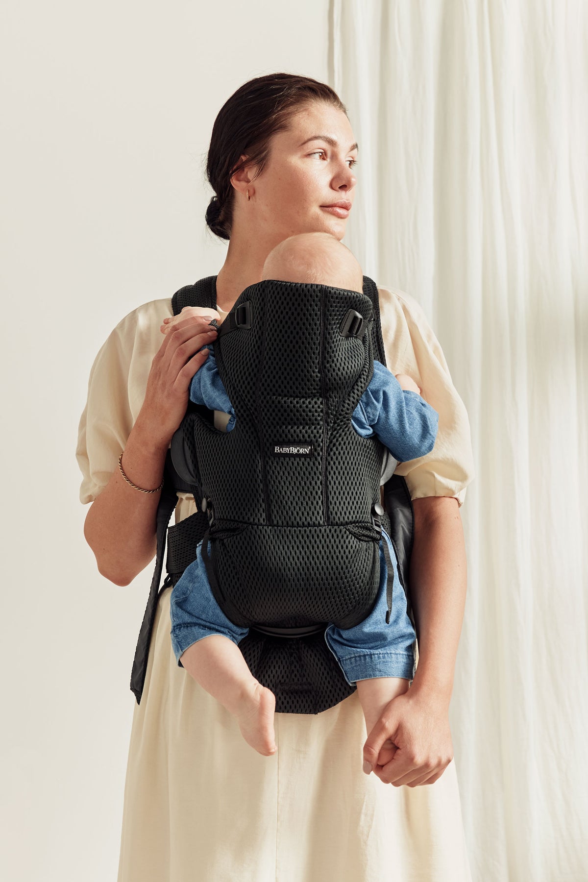 Baby Carrier Move