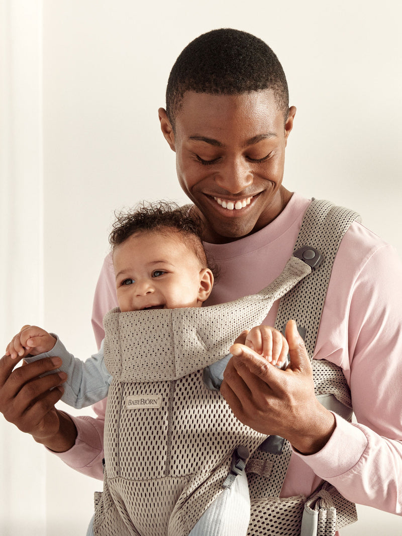 Baby Carrier Move